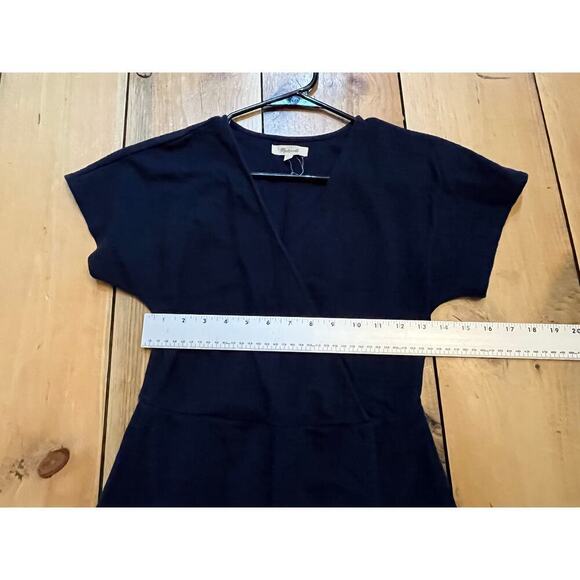 Madewell women's Navy Wrap v-neck Dress. XXS. Summer wedding cocktail - Picture 6 of 8